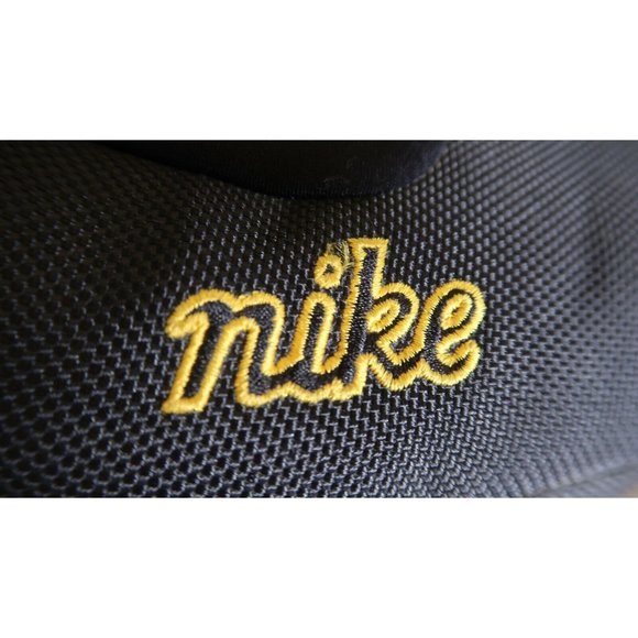 RARE Vintage 2000 Nike Basketball Low Black / Yellow (830156 003 00) Sz 9 - Picture 2 of 11